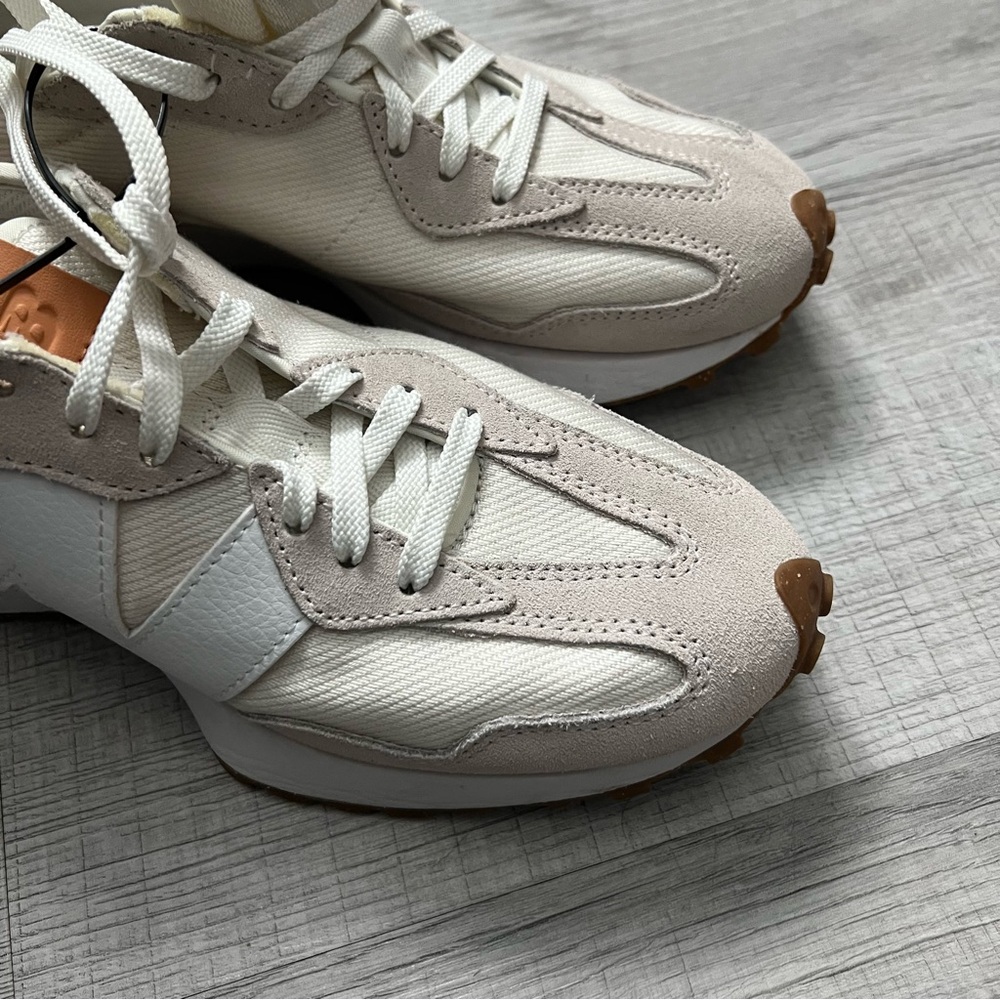 NEW | NEW BALANCE 327 White, Beige & Brown Retro Runner Sneakers 9.5 - Picture 12 of 16